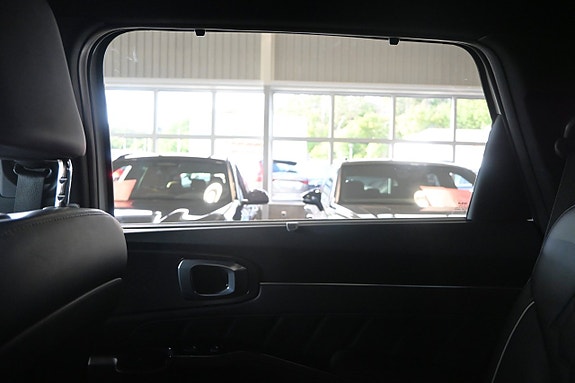 Kia Sorento 10 of 30