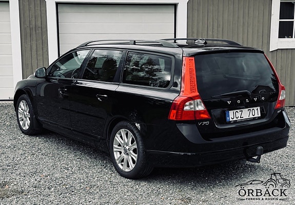 Volvo V70 3 of 15
