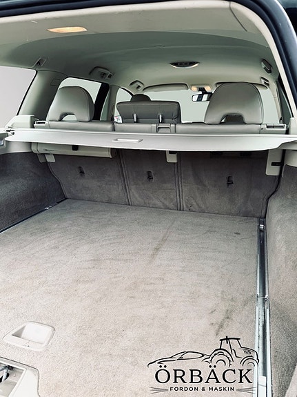 Volvo V70 13 of 15