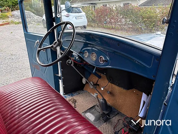 Ford B 17 of 26