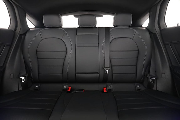 Mercedes-Benz GLC300 e 16 of 30