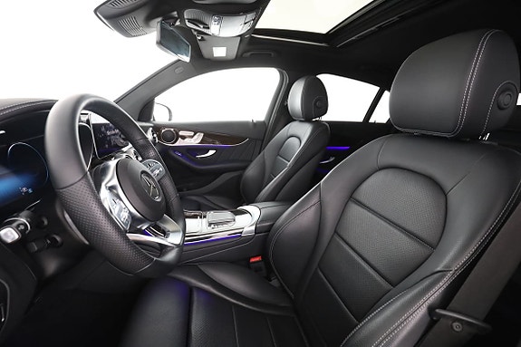 Mercedes-Benz GLC300 e 11 of 30