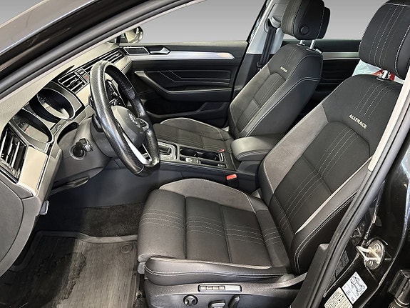 Volkswagen Passat Alltrack 9 of 12