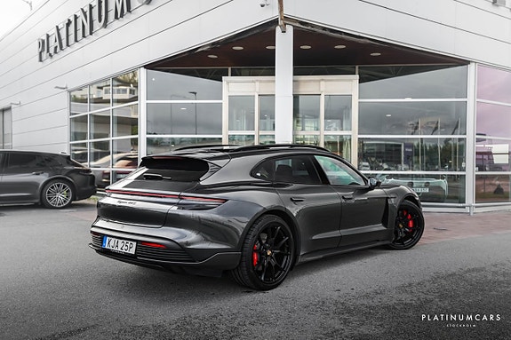 Porsche Taycan GTS 2 of 28