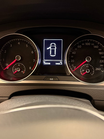 Volkswagen Golf VII 6 of 6