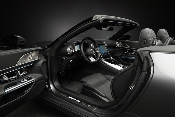 Mercedes-Benz SL63 9 of 19