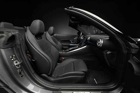 Mercedes-Benz SL63 17 of 19