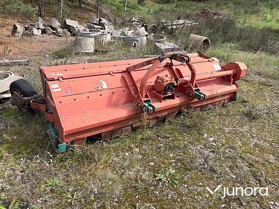 Betesputs  Kverneland FXJ 300 2 of 18