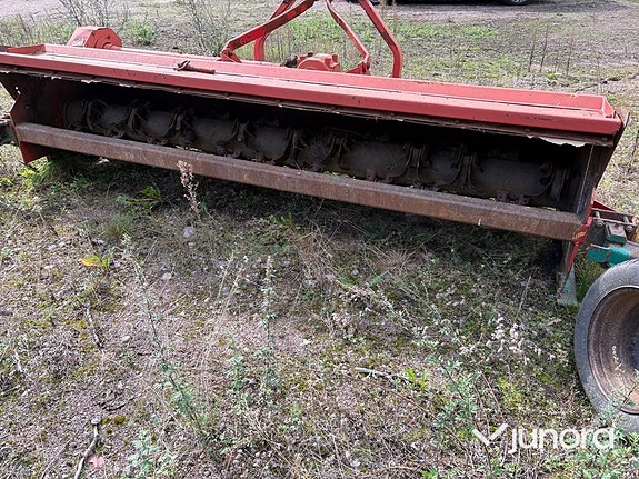 Betesputs  Kverneland FXJ 300 10 of 18