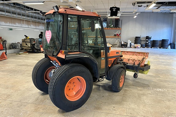 KUBOTA L 2550 DT ink. plog, spridare, sopaggregat 3 of 27