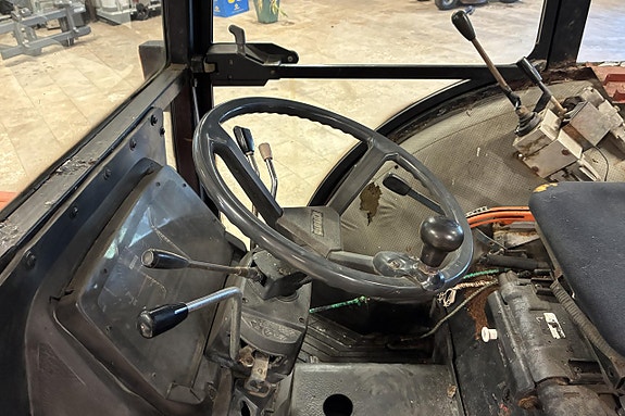 KUBOTA L 2550 DT ink. plog, spridare, sopaggregat 13 of 27