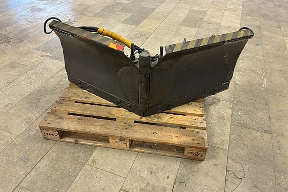 KUBOTA L 2550 DT ink. plog, spridare, sopaggregat 27 of 27