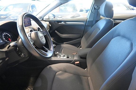 Audi A3 8 of 27