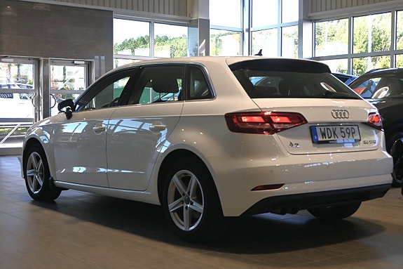 Audi A3 3 of 27