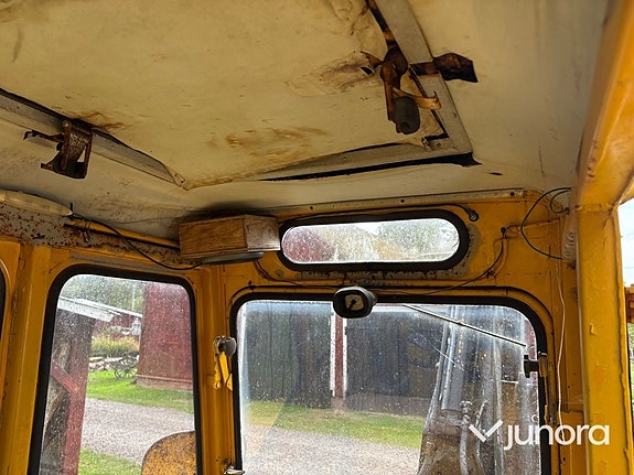 Traktorgrävare Volvo BM GM 614 med Hymas grävaggregat 20 of 30