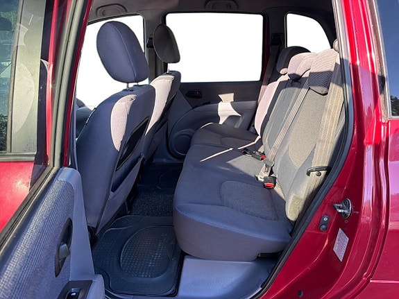 Hyundai Matrix 10 of 22