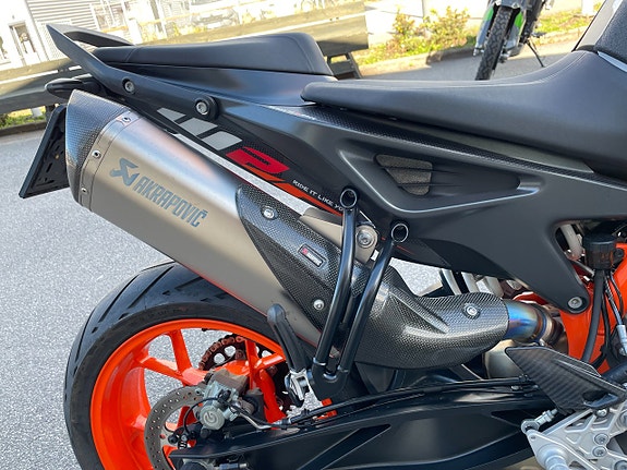 KTM 890 Duke R Fullutrustad 3 of 8