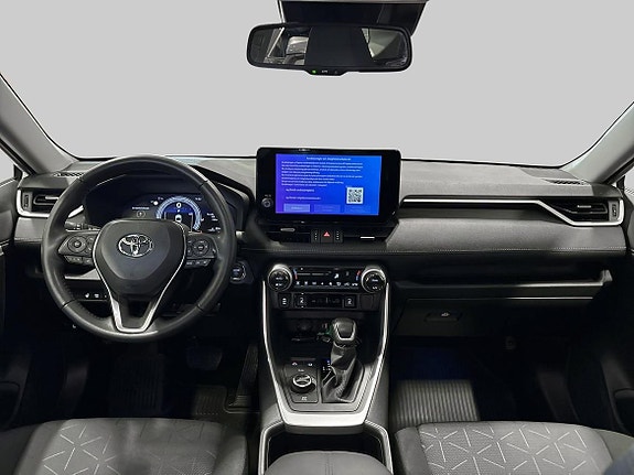 Toyota RAV4 12 of 19