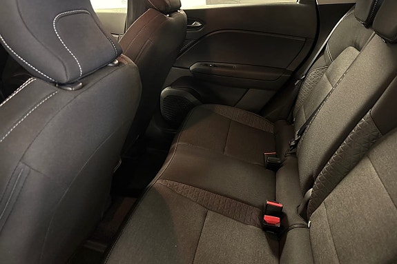 Renault Captur 12 of 14