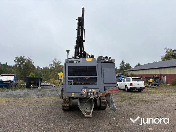 Borrigg Epiroc T40 med Leica borrsystem 9 of 30