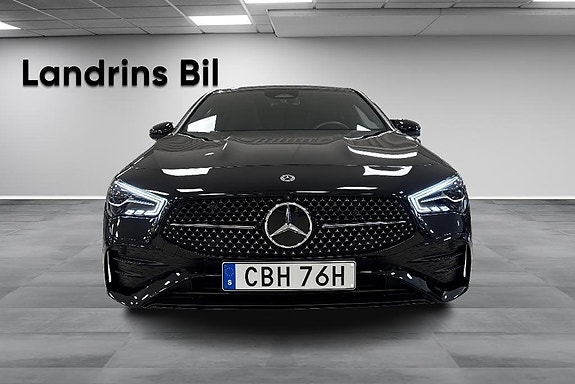 Mercedes-Benz CLA200 2 of 18