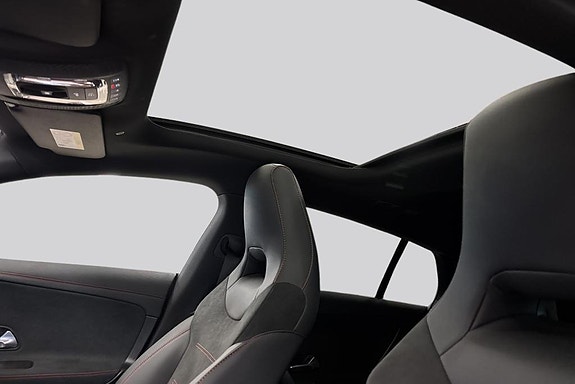 Mercedes-Benz CLA200 17 of 18