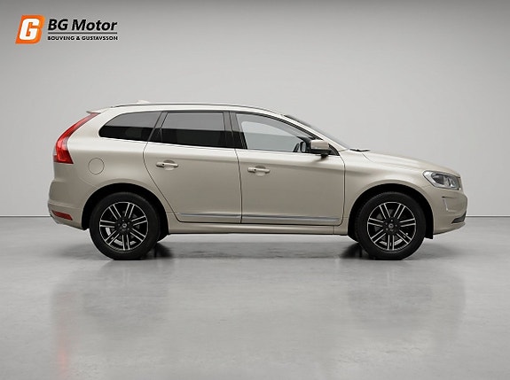 Volvo XC60 3 of 21