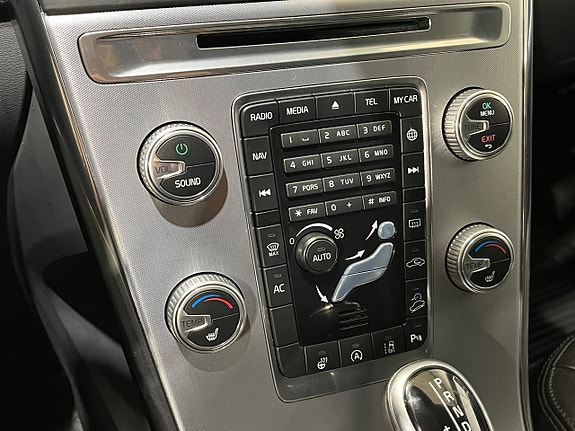 Volvo XC60 17 of 21
