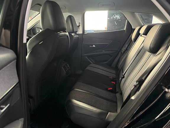 Peugeot 3008 12 of 13