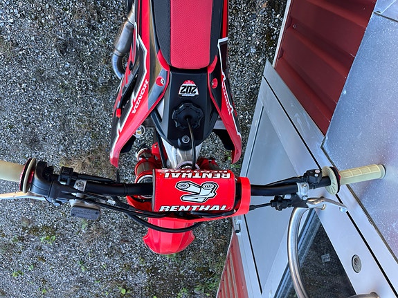 Honda CRF450 9 of 13