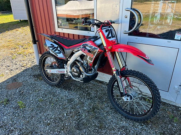 Honda CRF450 4 of 13