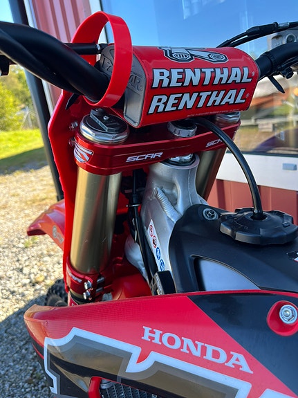 Honda CRF450 11 of 13
