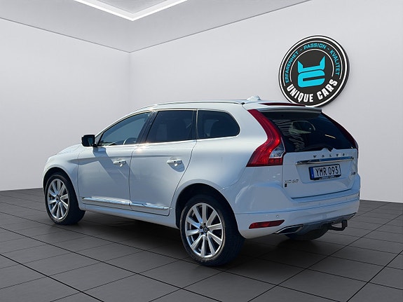 Volvo XC60 5 of 23