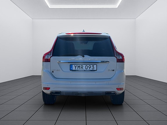 Volvo XC60 4 of 23