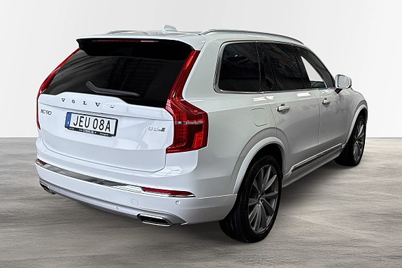 Volvo XC90 3 of 24