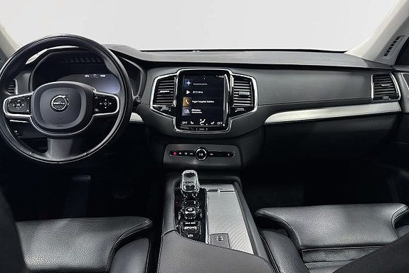 Volvo XC90 5 of 24