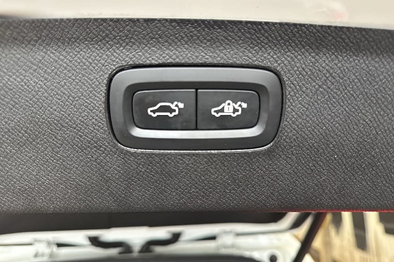 Volvo XC90 19 of 24