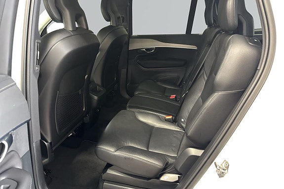 Volvo XC90 7 of 24