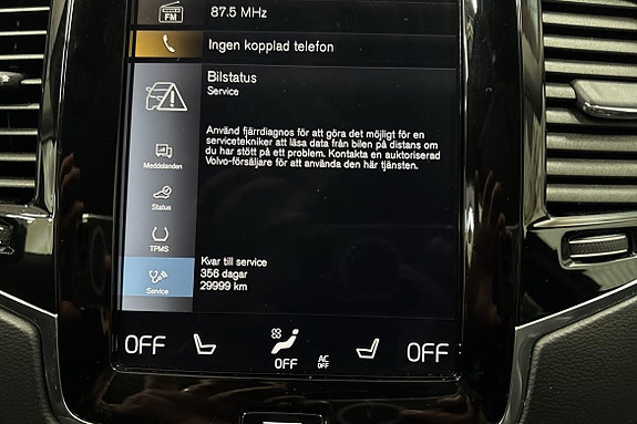 Volvo XC90 16 of 24