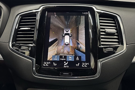 Volvo XC90 15 of 24