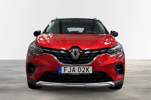 Renault Captur 2 of 18