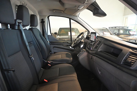 Ford Transit Custom 9 of 25