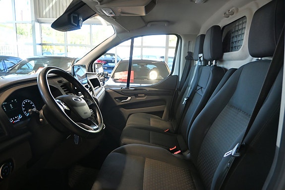 Ford Transit Custom 7 of 25