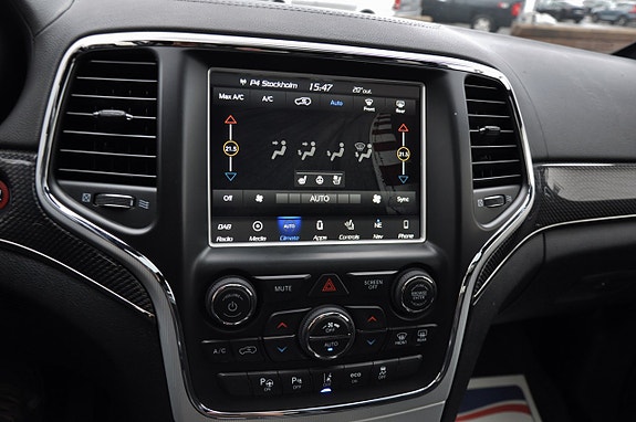 Jeep Grand Cherokee 9 of 16
