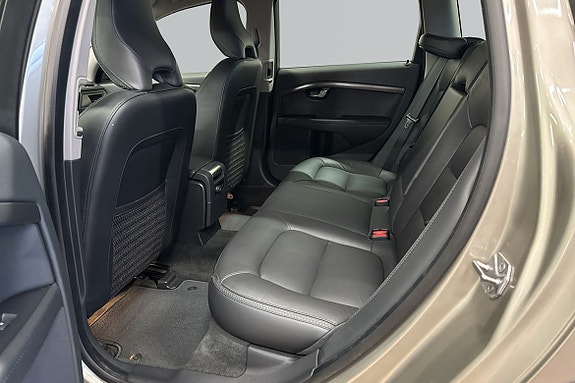 Volvo XC70 7 of 23
