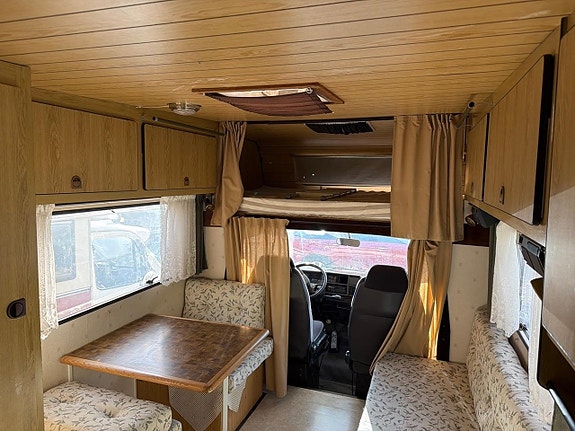 Dethleffs Campervan 13 of 23