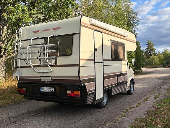 Dethleffs Campervan 6 of 23