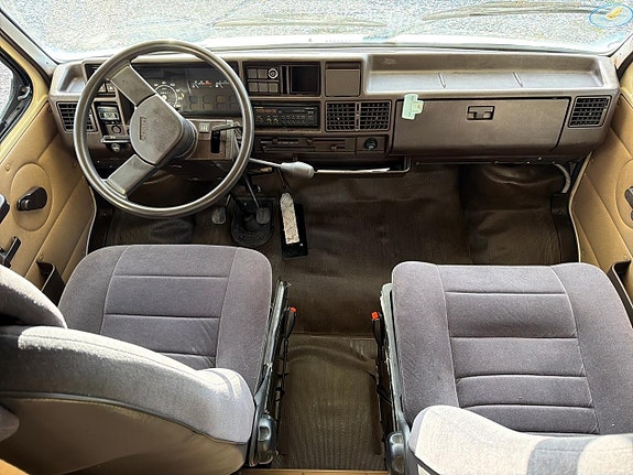 Dethleffs Campervan 17 of 23