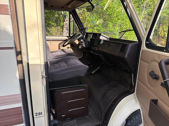 Dethleffs Campervan 16 of 23