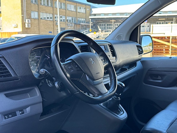Peugeot Expert 5 of 19